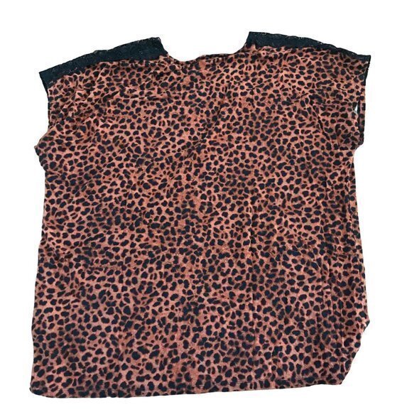 Torrid Womens Plus 2x Super Soft Animal Print Lace Inset Dolman Tee - Picture 7 of 7